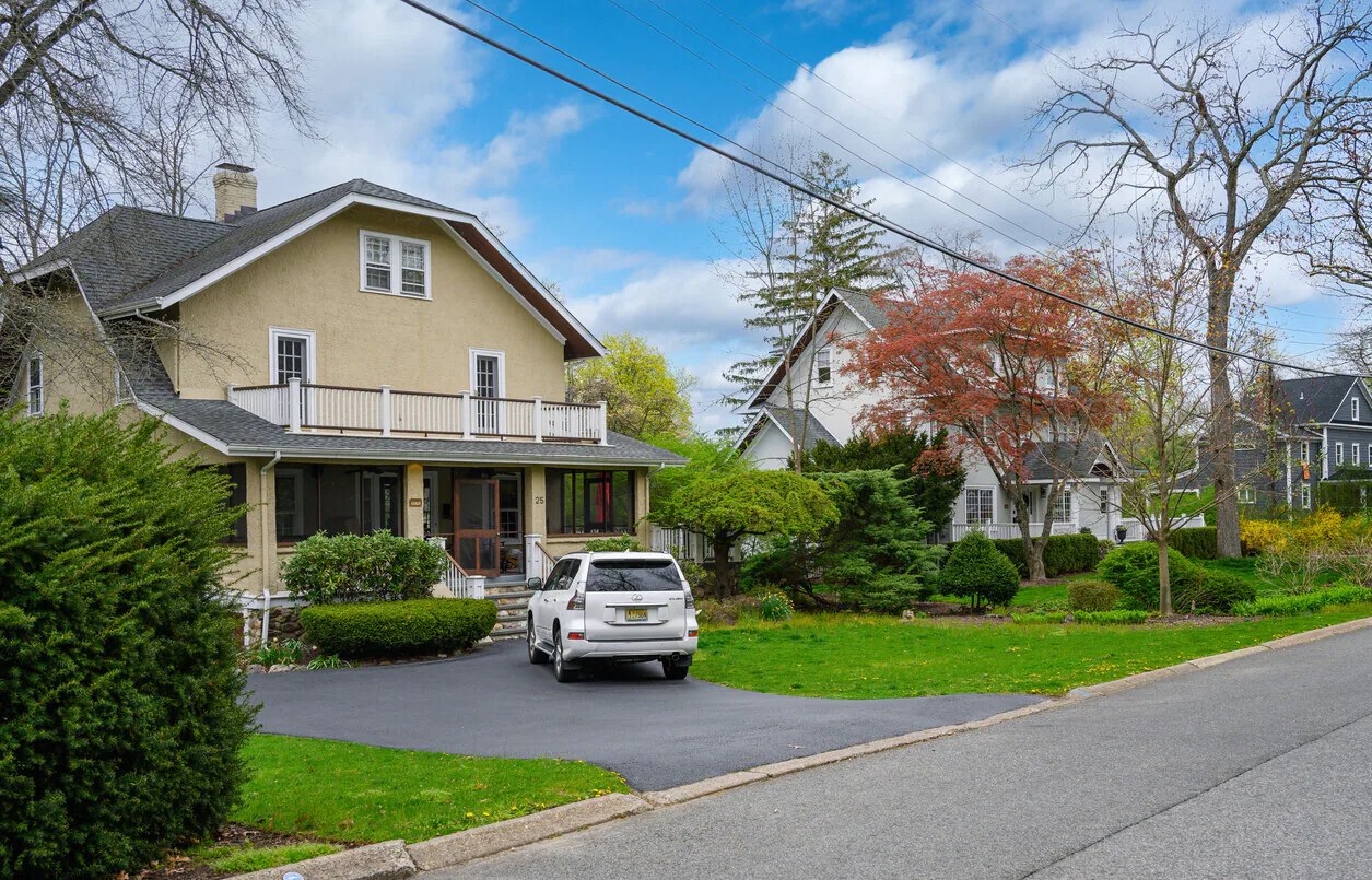 Mountain Lakes residential street